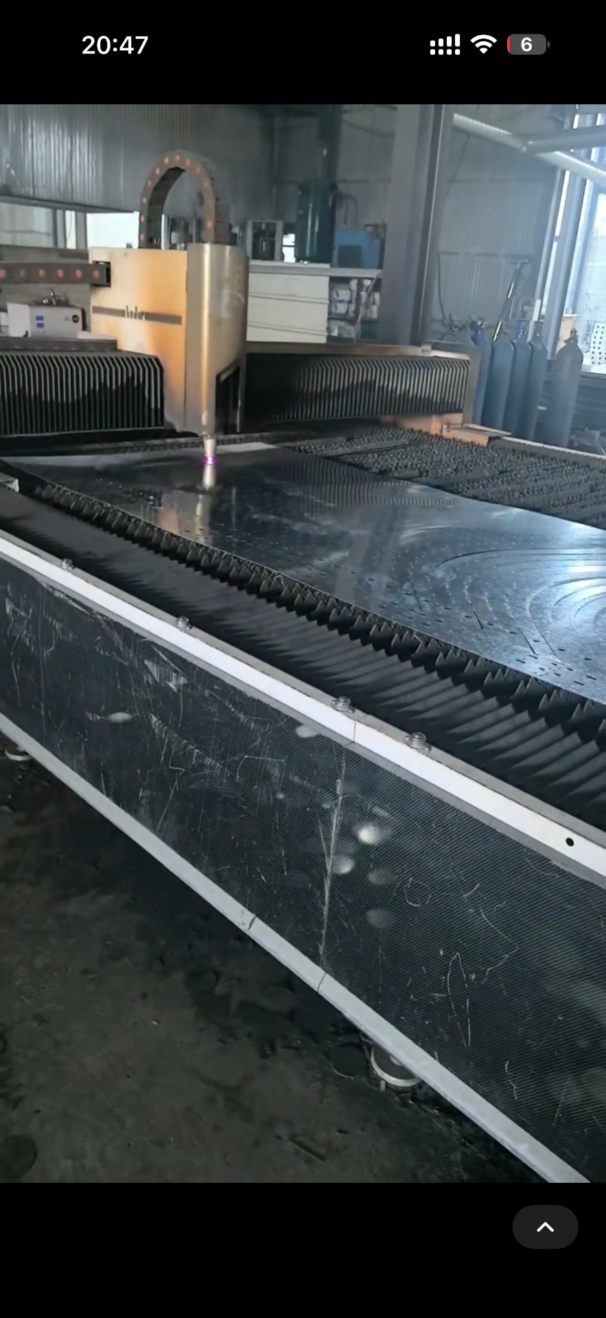 Laser cutting bed