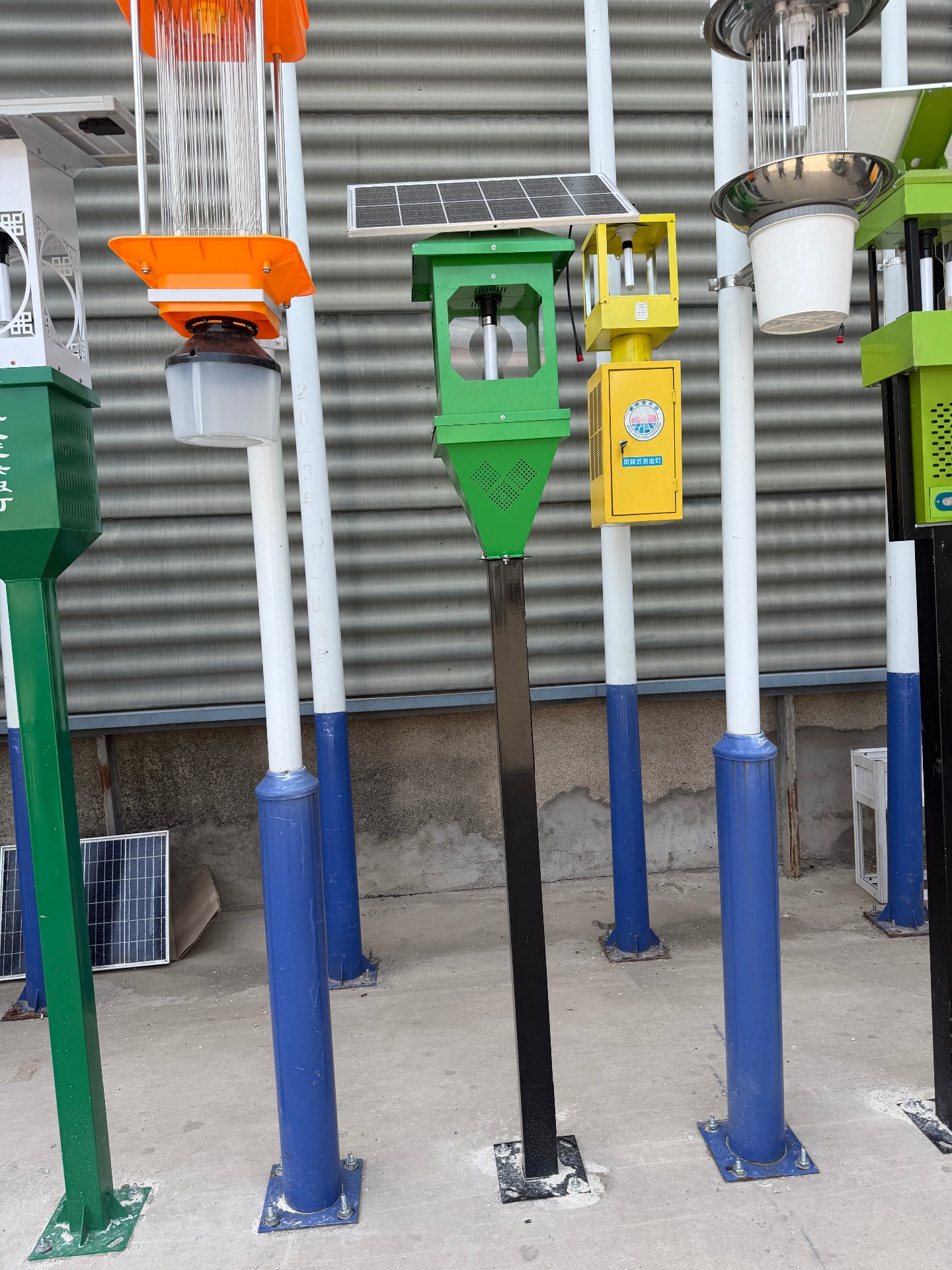 Packed products on poles